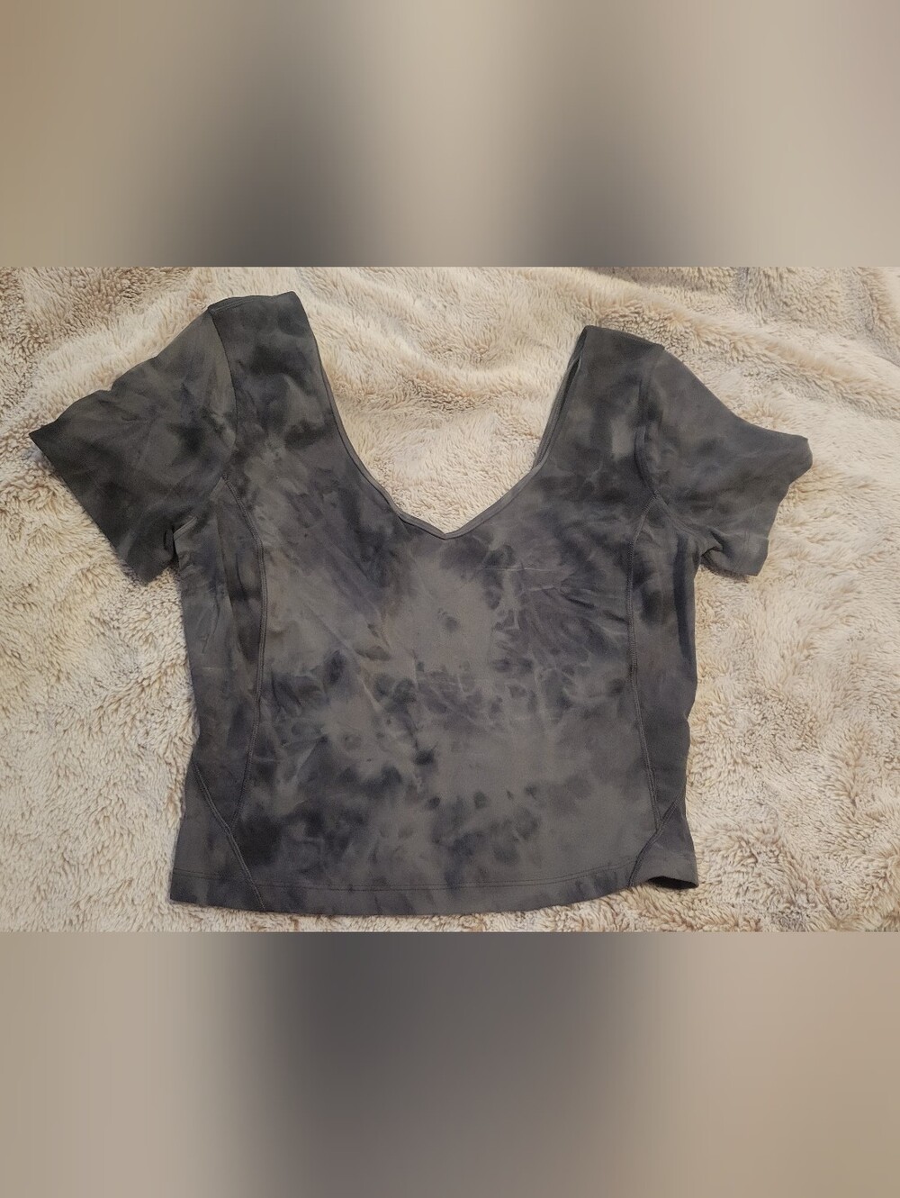 Lululemon Tie Dye V-Neck Crop Short Sleeve Top Size 8 (Tag Attached)